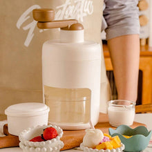 Lade das Bild in den Galerie-Viewer, CoolCrush – Der effiziente Mixer für eisgekühlten Genuss