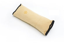 Lade das Bild in den Galerie-Viewer, MagicHeadrest - Magische Kopflehne für Unterwegs
